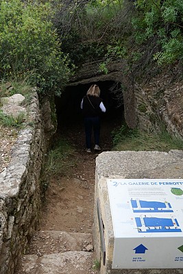 Sentier de l'aqueduc et des tunnels romains_Saint-Bonnet-du-Gard