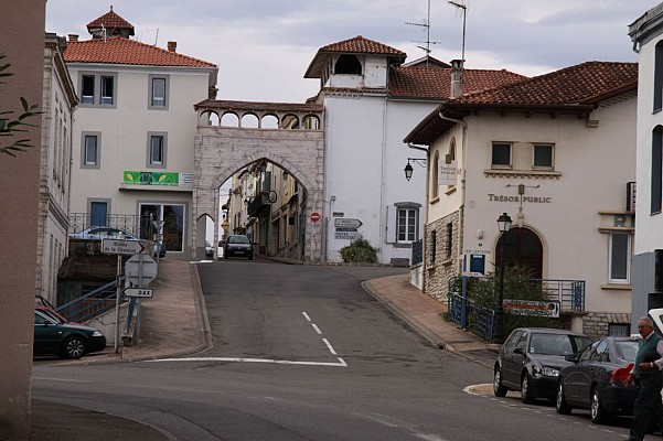 Porte de Montfort