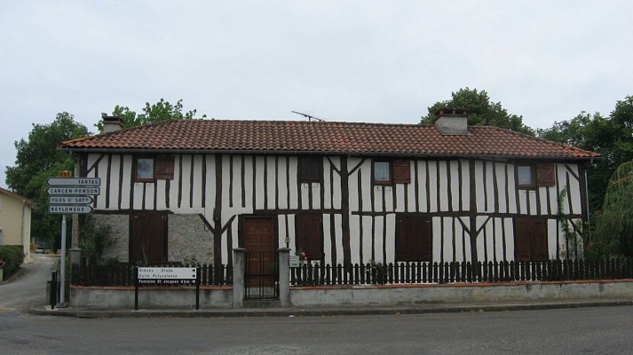 Bourg de Saint-Yaguen