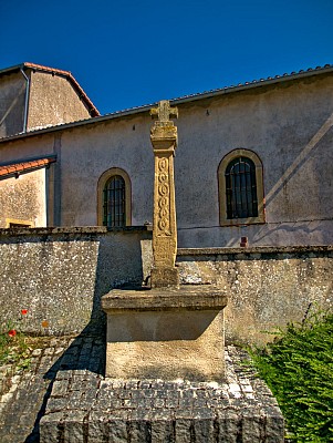Eglise et Bildstock à Reinange