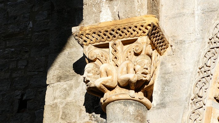 Chapiteaux de la Cathédrale d'Oloron