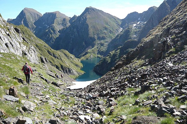 L'étang long depuis le port de Barlonguère
