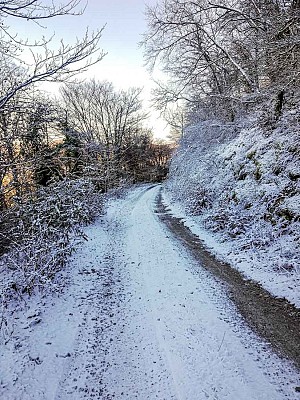 neige sentier caraybat