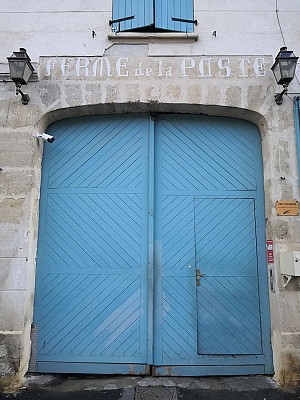Porte ancien relais de poste