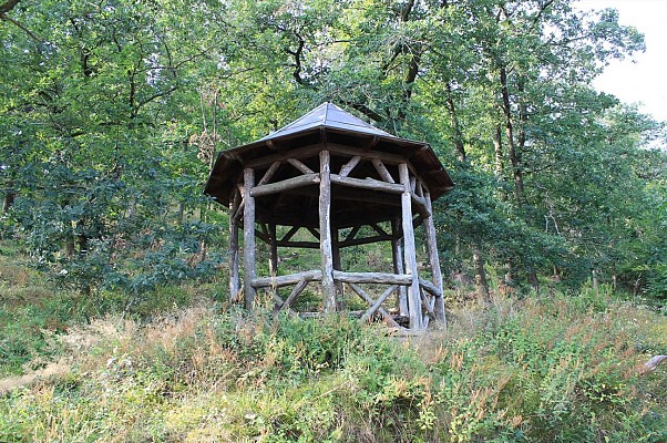 Le kiosque sur les hauteurs de Châtenois