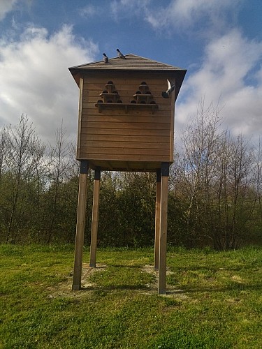 Pigeonnier dans le parc