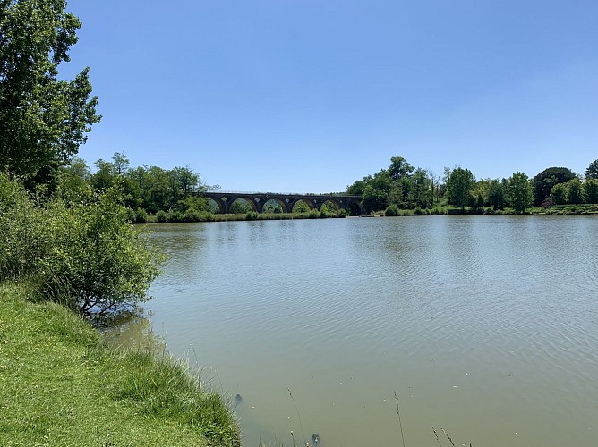 20200526 - Lac de BoulogneSurGesse - Aqueduc