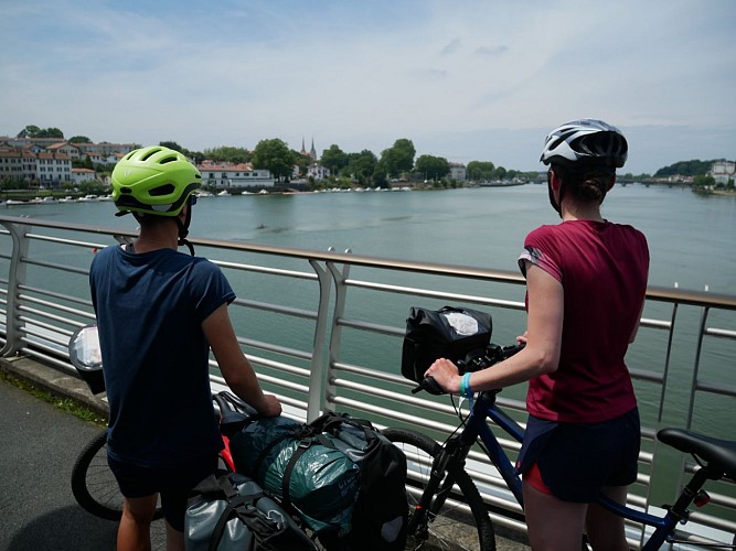 Arrivée sur Bayonne