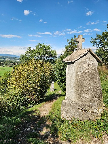 Balade pédestre - Le tour du lac du Möle et la Chapelle du Calvaire_La Tour