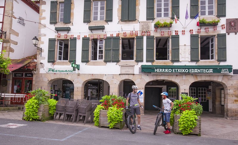 Sare rando velo VAE014©Ziklo