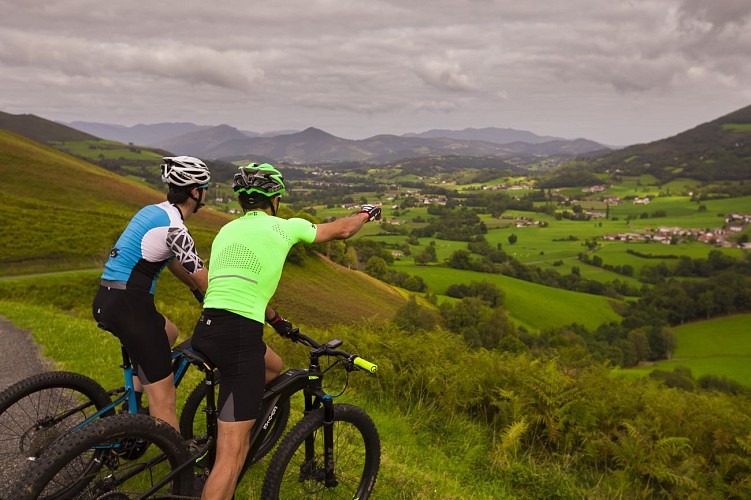 Montagne basque rando velo VAE004©Ziklo