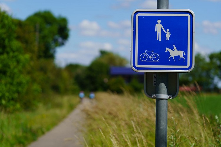 SF B RAV 19 Panneau 009