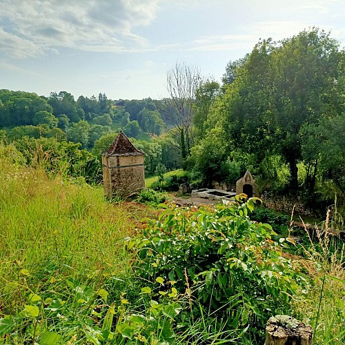 Pigeonnier à Toulongergues