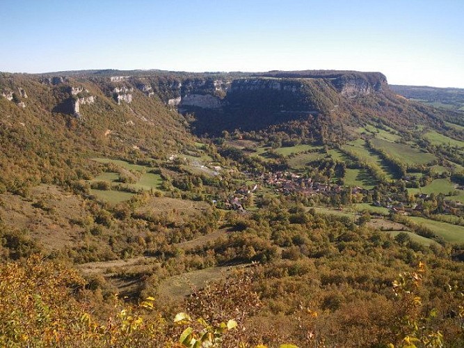 Panorama sur le cirque de St-Paul des Fonts
