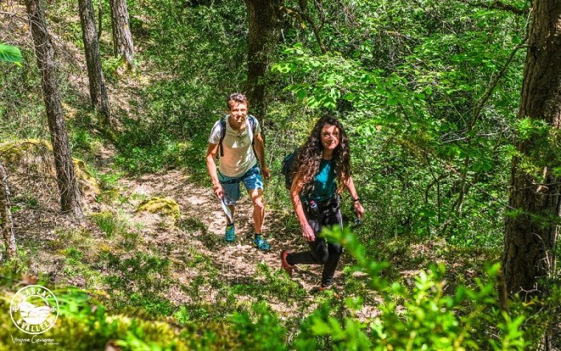 Sur le chemin au dessus de la Source