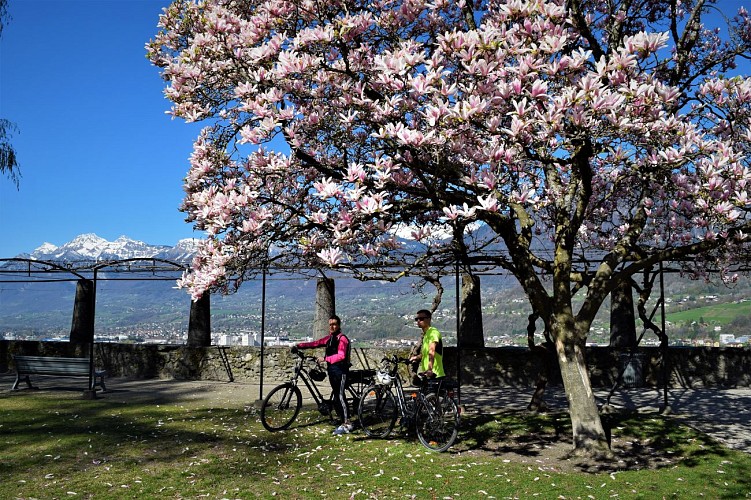 Tour des Bauges per fiets - Etappe Pays d'Albertville - Van Lac de Grésy naar Ugine