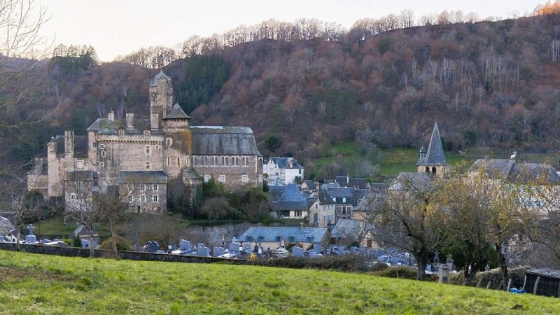 le village d'Estaing