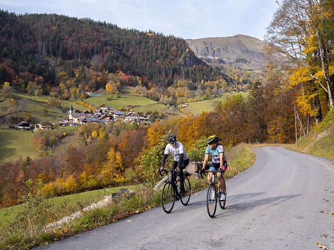 A series of steep climbs - Cycling route