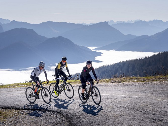 Tour du lac par le haut - itinéraire cyclo