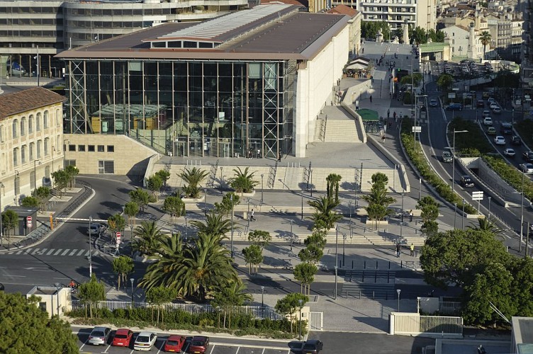 vue aérienne hall gare