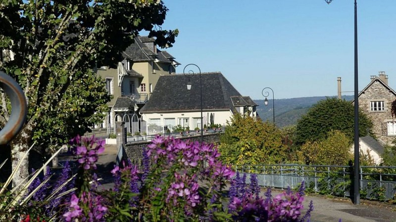 Le village fleuri de St-Hippolyte