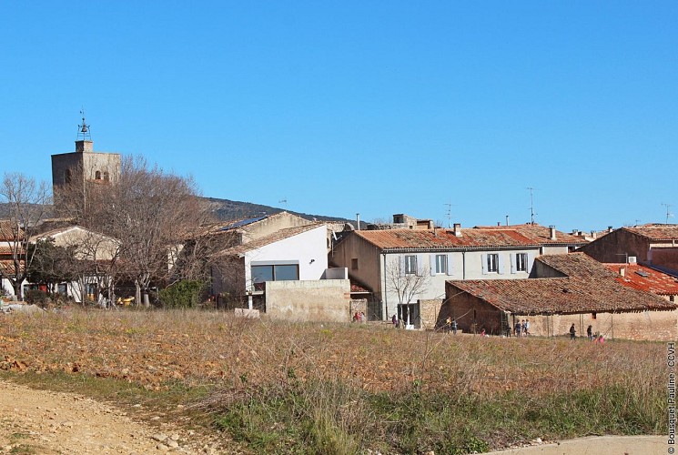 Village Saint Saturnin de Lucian