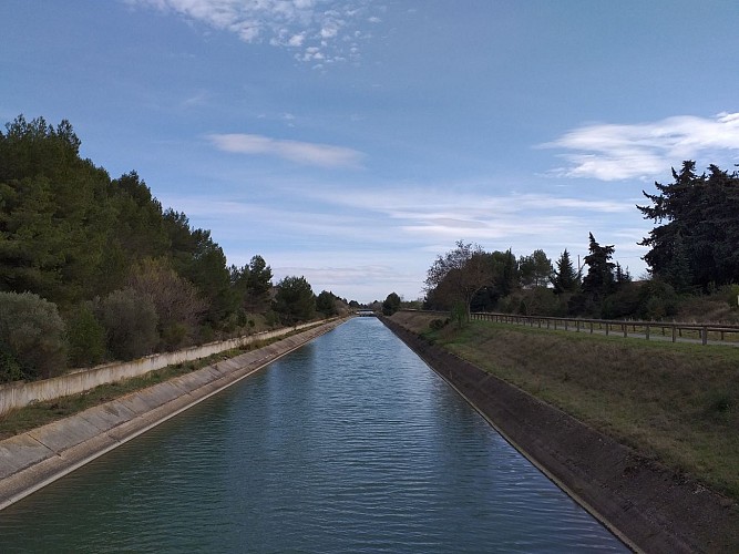 Randonnée D’un canal à l’autre en AOC Costières