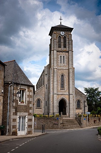 Eglise-Saint-Ouen-la-Rouërie-stenphoto.fr