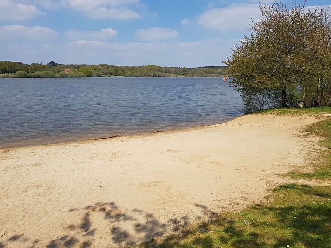 La plage de l'Etang Aumée