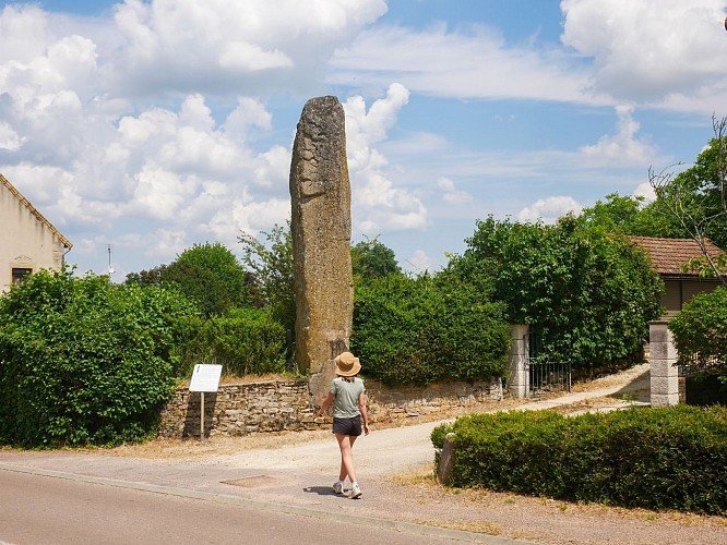 Menhir de la pierre aux Fées