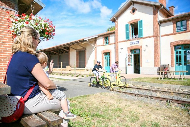 Gare vélo-rail de Médréac