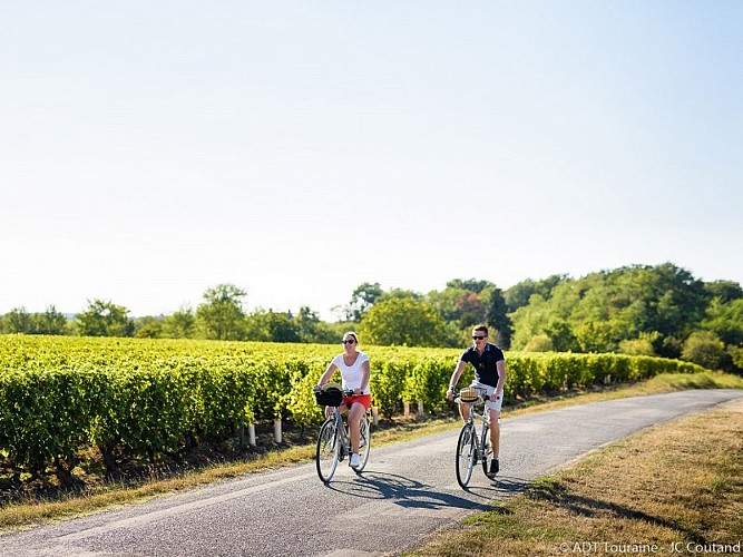 Boucle vélo n°12 à Nazelles-Négron - Loire &amp; Terroir