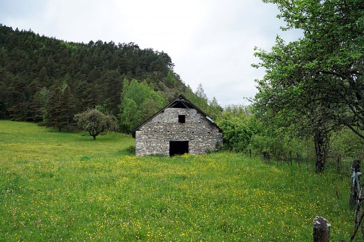 Le tour des clues de Verdaches n°27