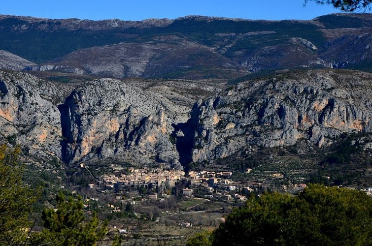 Moustiers Sainte-Marie