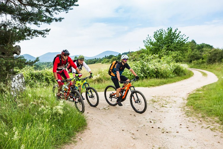 La Grande Traversée du Massif Central à VTT (GTMC-VTT)