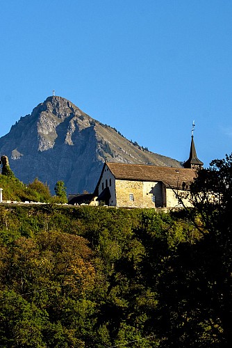 Road from Châtillon-sur-Cluses to Cluses