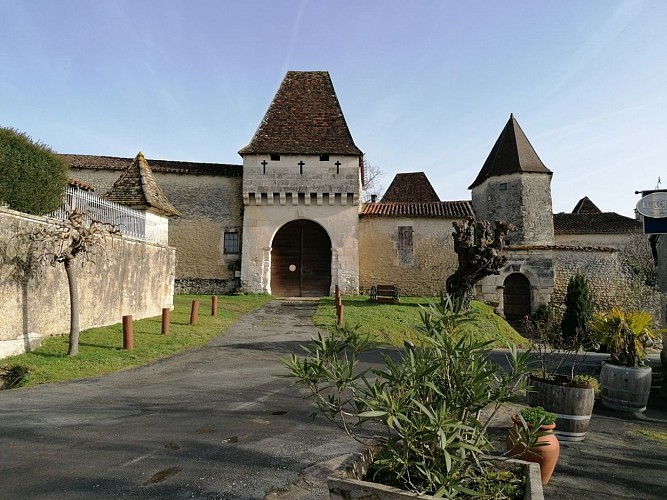 Lusignac et son château (privé) 2