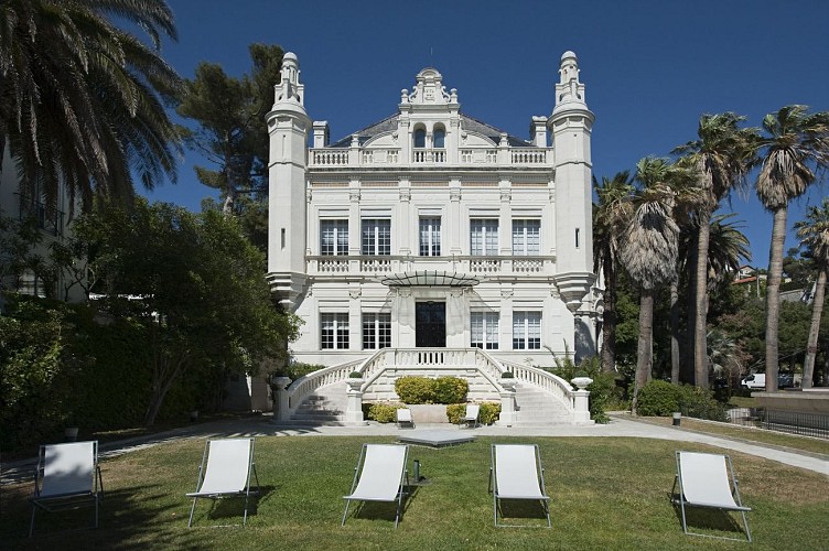 Corniche Kennedy Chateau Berger