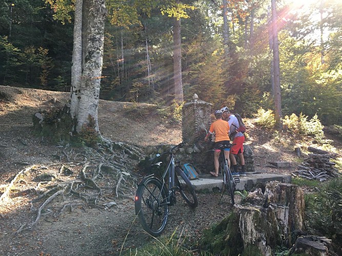 Fontaine route du Col de Verde ©ATC O Leonetti
