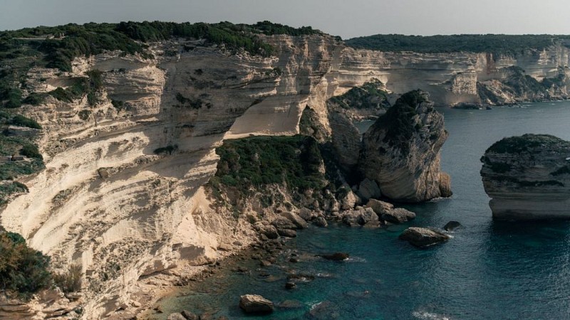 Falaises de calcaire de Bonifacio ©Pol Tarres