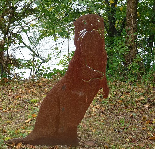 Le tour de l'île de Navière