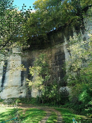 Au fil de l'Ainan_Saint-Bueil