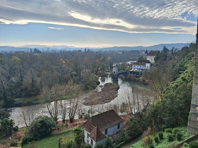 Vue sur le gave depuis Sauveterre-de-Béarn