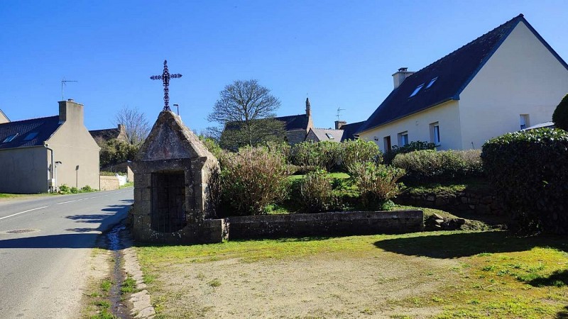Chapelle et fontaine | Saint Guénolé