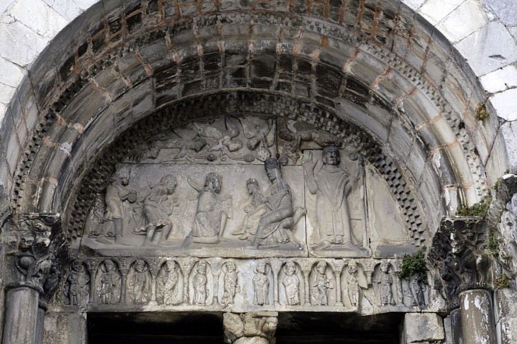 tympan-cathedrale-bertrand-de-comminges