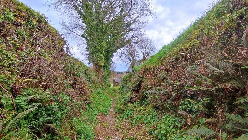 Le tour de Pont Menou | Plouégat-Guérand