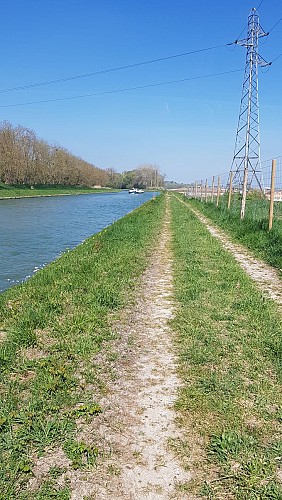 Promenade_ecluse_Montmacq