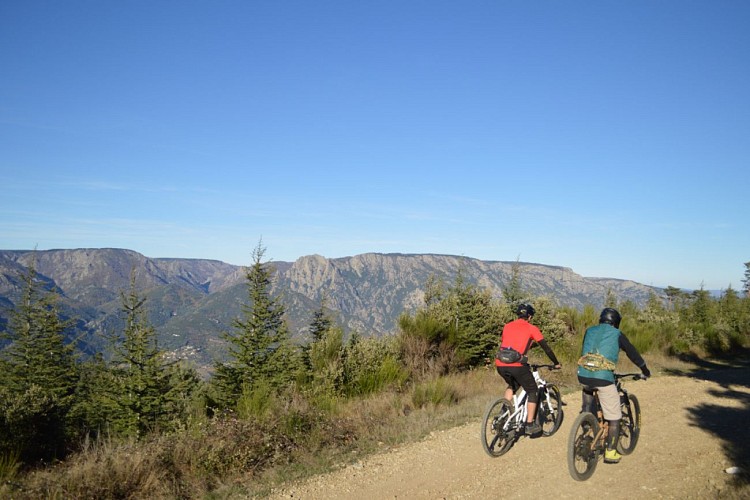 LIAISON ENDURO 6.jpg