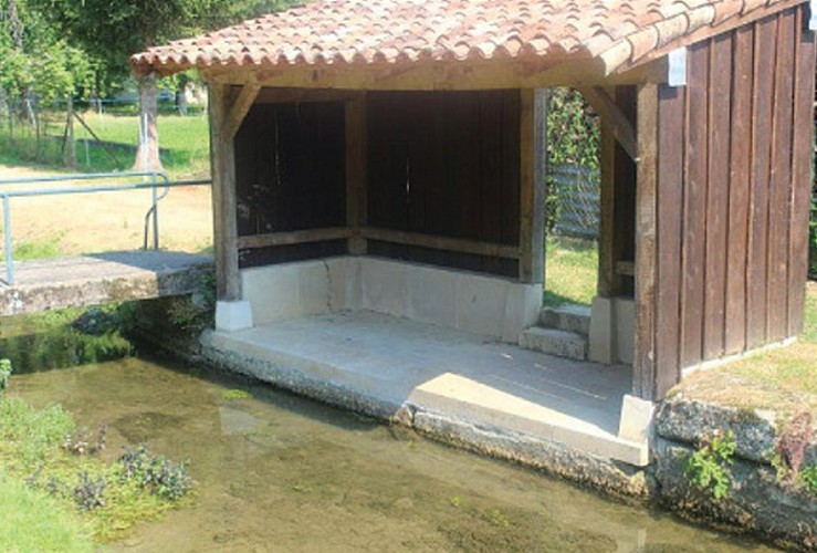 Lavoir, à Rambluzin