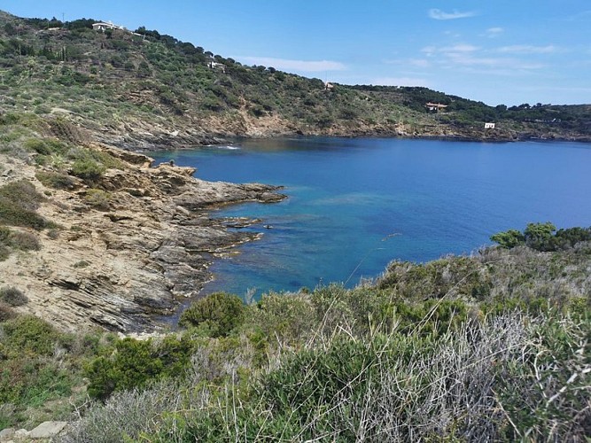 (E12-Coastal Path/guide OTI) Troc Beach/Banyuls-sur-Mer - Peyrefite Beach